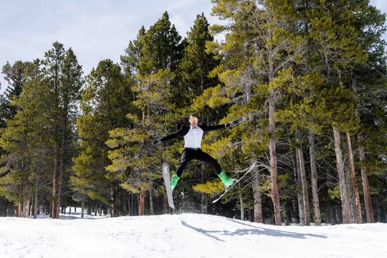 Winter Elopement Photographer 5 svg%3E